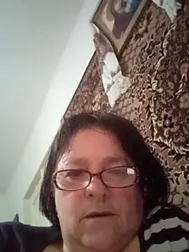 Snapshot of MilaCold5443 chatting on April 18, 2026, 5:00 am MilaCold5443 online show from April 18, 2026, 5:00 am
