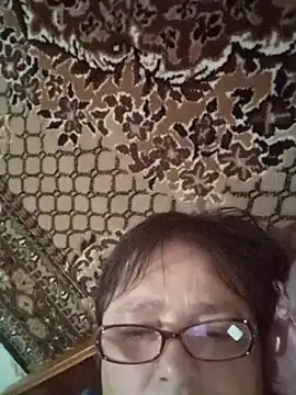 Snapshot of MilaCold5443 chatting on May 5, 2026, 4:04 pm MilaCold5443 online show from May 5, 2026, 4:04 pm