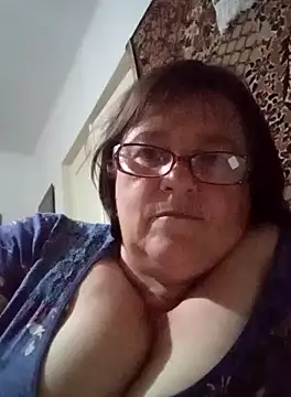 Snapshot of MilaCold5443 chatting on May 7, 2026, 6:35 pm MilaCold5443 online show from May 7, 2026, 6:35 pm