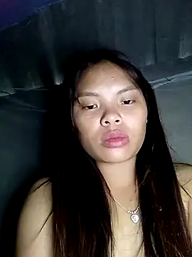 hello-cute online show from November 11, 2025, 2:11 am