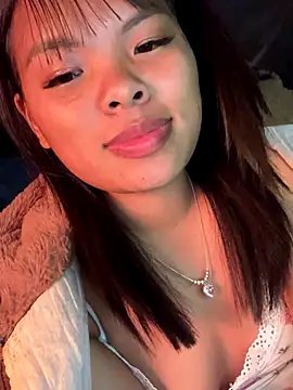 hello-cute online show from December 5, 2025, 6:11 am