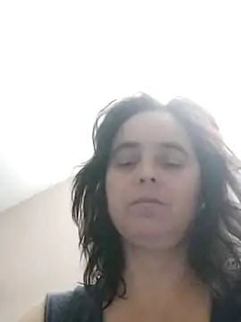 Snapshot of Ella-433 chatting on January 9, 2026, 8:43 pm Ella-433 online show from January 9, 2026, 8:43 pm