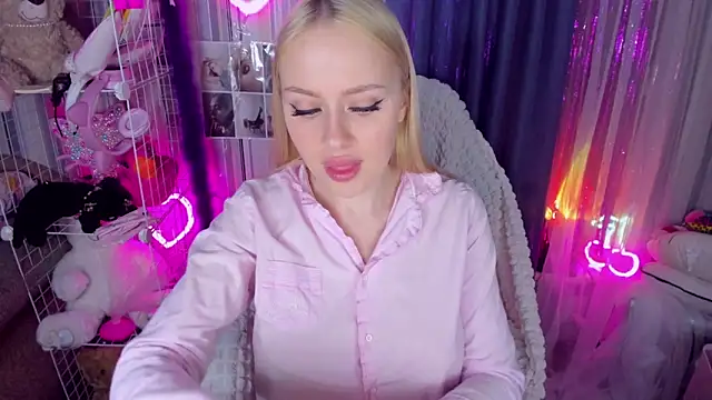 CeaneLino online show from March 26, 2026, 5:18 pm