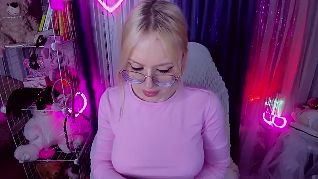 CeaneLino online show from April 11, 2026, 10:47 pm