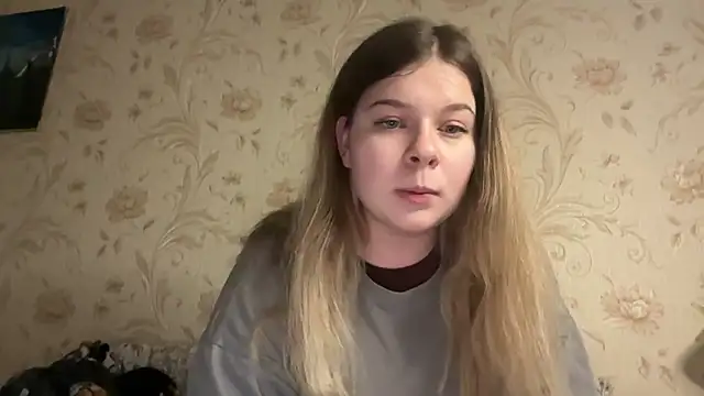 Crave Elise online show from October 30, 2025, 9:48 pm