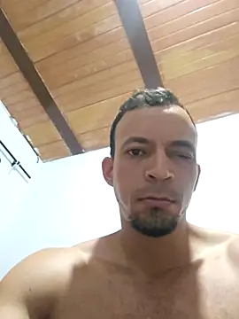 Snapshot of Racso100 chatting on November 28, 2025, 9:45 am Racso100 online show from November 28, 2025, 9:45 am