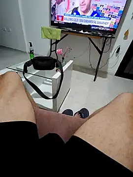 Snapshot of Racso100 chatting on December 1, 2025, 10:09 am Racso100 online show from December 1, 2025, 10:09 am