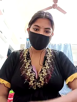 Snapshot of Hot_radhaji chatting on February 6, 2026, 5:05 pm Hot radhaji online show from February 6, 2026, 5:05 pm