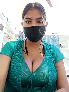 Hot radhaji online show from April 12, 2026, 5:34 am