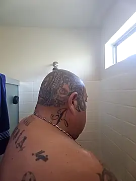 Snapshot of B1GLO chatting on February 6, 2026, 5:38 pm B1GLO online show from February 6, 2026, 5:38 pm