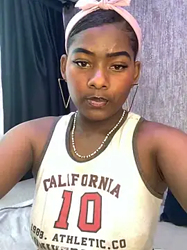 KarinaFlowers  online show from November 14, 2025, 12:15 pm