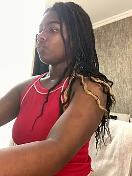 KarinaFlowers  online show from February 5, 2026, 12:10 pm