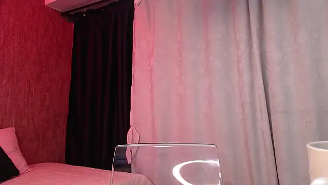 KarinaFlowers  online show from April 1, 2026, 10:05 am