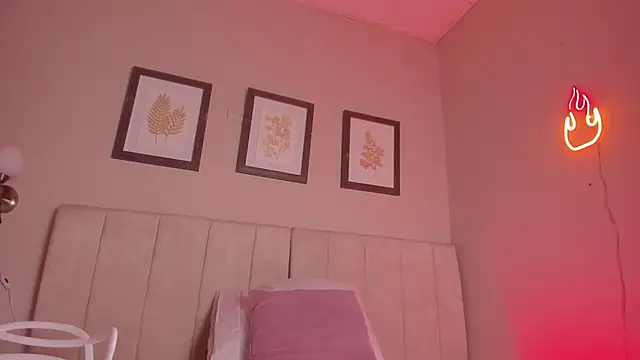  alison c online show from November 11, 2025, 11:32 am