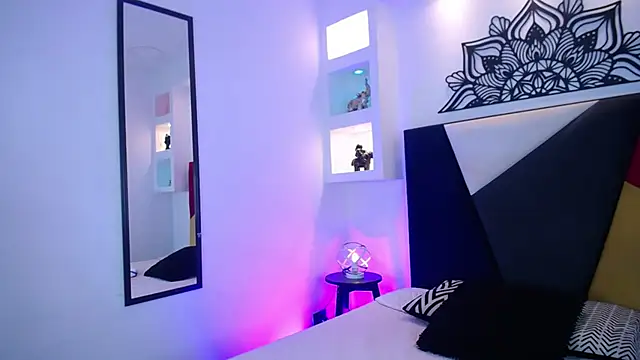 Emo Boy  online show from January 31, 2026, 8:40 pm