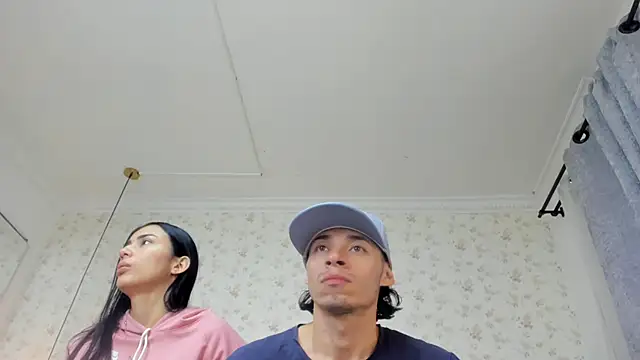 Snapshot of nicollandjhon chatting on February 5, 2026, 11:37 am nicollandjhon online show from February 5, 2026, 11:37 am