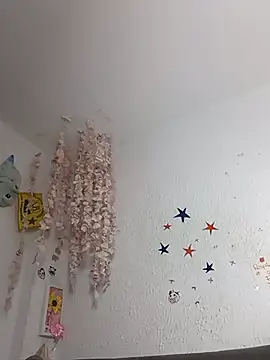 Emilycollei online show from July 4, 2026, 4:18 am