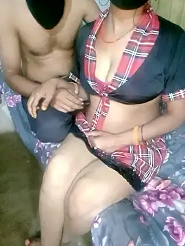 Sexy Riya Bhabhi online show from November 10, 2025, 4:17 pm