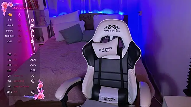 sofiisun online show from November 5, 2025, 2:11 am