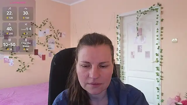 Snapshot of Mirabelle_Velvet chatting on February 2, 2026, 5:06 am Mirabelle Velvet online show from February 2, 2026, 5:06 am