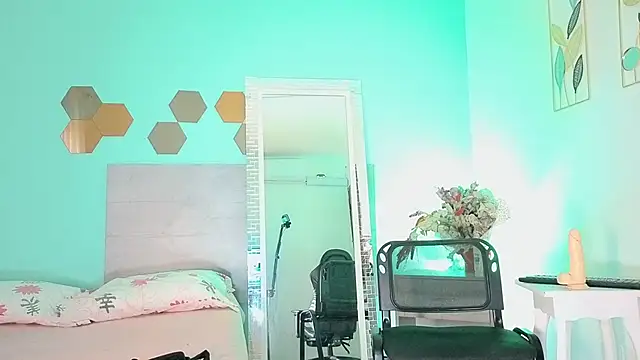 Darkcandyboy online show from October 14, 2025, 12:50 pm