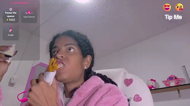 Snapshot of thianahorny chatting on March 14, 2026, 2:00 pm thianahorny online show from March 14, 2026, 2:00 pm