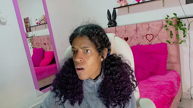 Snapshot of thianahorny chatting on March 24, 2026, 12:32 pm thianahorny online show from March 24, 2026, 12:32 pm