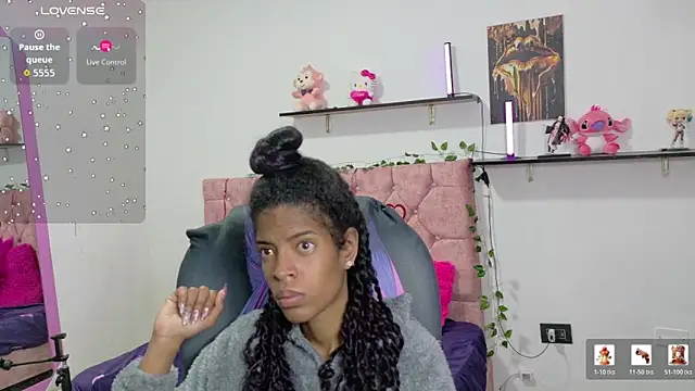 Snapshot of thianahorny chatting on March 31, 2026, 12:49 pm thianahorny online show from March 31, 2026, 12:49 pm