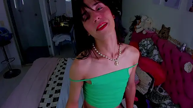 Snapshot of KittyChannel_ chatting on January 6, 2026, 3:21 am KittyChannel online show from January 6, 2026, 3:21 am