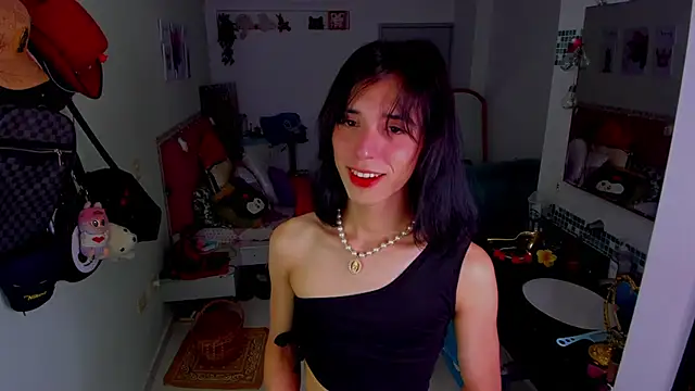 Snapshot of KittyChannel_ chatting on January 15, 2026, 10:53 am KittyChannel online show from January 15, 2026, 10:53 am