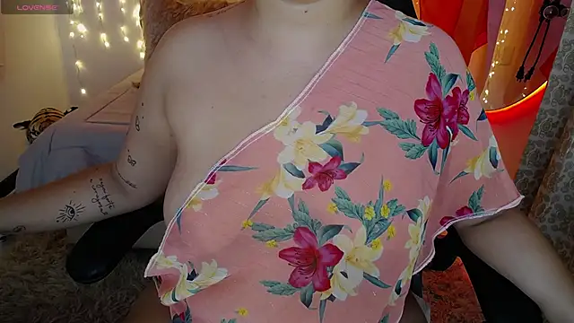 krishnaveni   online show from October 15, 2025, 11:54 am