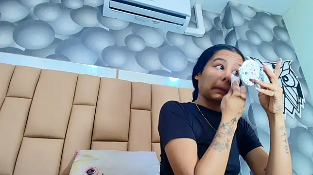 hannah teehn online show from December 16, 2025, 7:08 pm