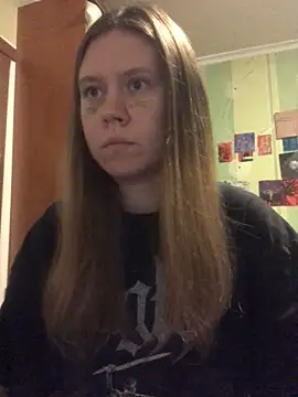 LunaVirelle online show from October 26, 2025, 8:59 pm