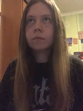 LunaVirelle online show from February 28, 2026, 5:03 pm