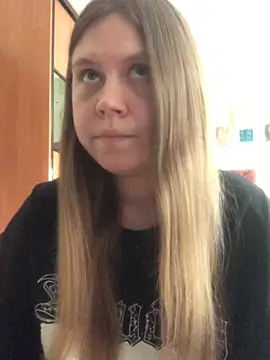 Snapshot of LunaVirelle chatting on July 22, 2026, 12:08 pm LunaVirelle online show from July 22, 2026, 12:08 pm