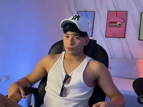 David Nova online show from November 16, 2025, 2:44 pm