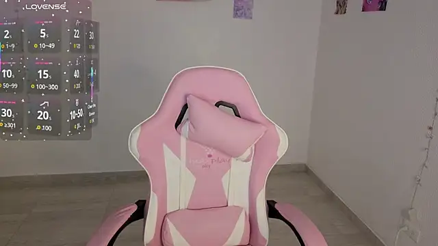 Snapshot of hime_ko chatting on December 16, 2025, 11:04 am hime ko online show from December 16, 2025, 11:04 am