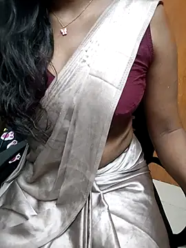Tamilmallu-duskygirl03 online show from June 25, 2026, 5:17 pm