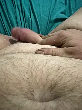 Snapshot of tinychub chatting on October 16, 2025, 8:43 pm tinychub online show from October 16, 2025, 8:43 pm