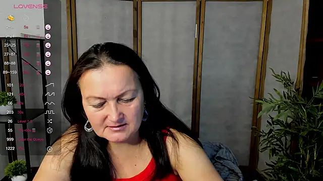 hottyannaa online show from October 22, 2025, 2:23 am