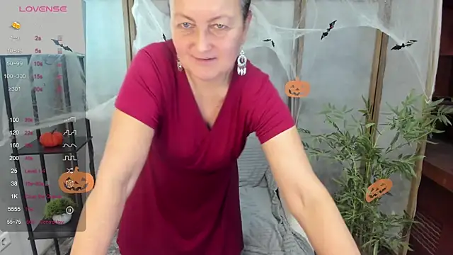 hottyannaa online show from October 31, 2025, 3:51 am