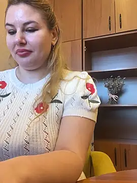 Snapshot of Passion-Blondy chatting on April 17, 2026, 9:56 am Passion-Blondy online show from April 17, 2026, 9:56 am