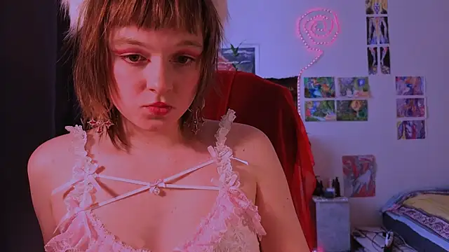 Snapshot of liquid0fluid0 chatting on February 10, 2026, 12:20 pm liquid0fluid0 online show from February 10, 2026, 12:20 pm