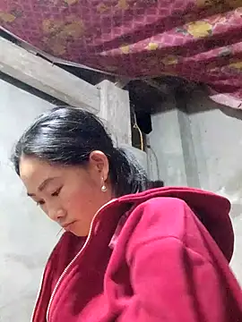 gio-thu online show from March 18, 2026, 3:26 pm