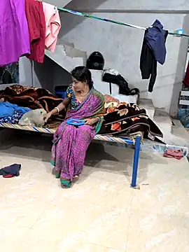 funnight4ubaby8456 online show from April 5, 2026, 5:10 pm