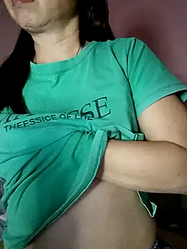 Snapshot of Jonaa99 chatting on November 12, 2025, 6:58 am Jonaa99 online show from November 12, 2025, 6:58 am