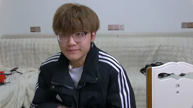 Snapshot of KK-cuteboy chatting on February 3, 2026, 10:53 am KK-cuteboy online show from February 3, 2026, 10:53 am