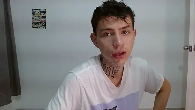 Snapshot of hot_teo_ chatting on December 3, 2025, 11:08 am hot teo online show from December 3, 2025, 11:08 am