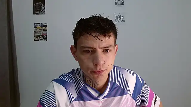 Snapshot of hot_teo_ chatting on December 4, 2025, 11:08 am hot teo online show from December 4, 2025, 11:08 am