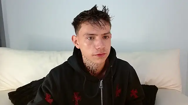 hot teo  online show from January 6, 2026, 11:03 am